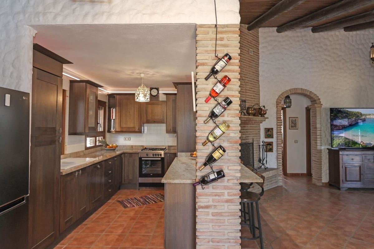 4 soverom Villa til salgs i Alozaina med garasje - € 575 000 (Ref: 8447032)