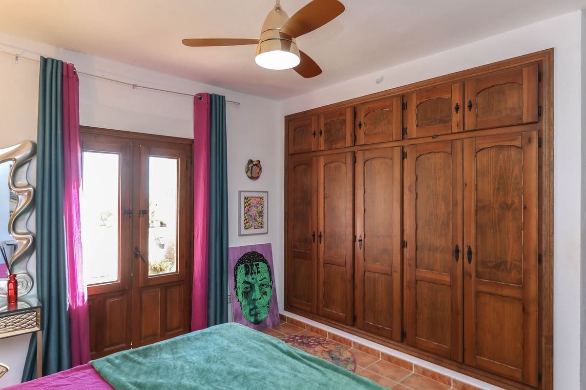 4 soverom Villa til salgs i Alozaina med garasje - € 575 000 (Ref: 8447032)