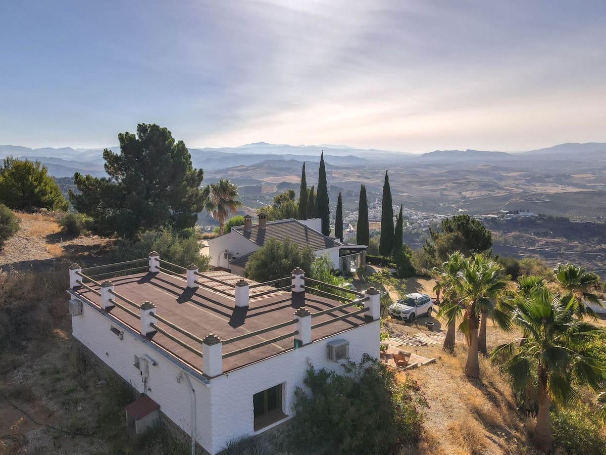 4 soverom Villa til salgs i Alozaina med garasje - € 575 000 (Ref: 8447032)