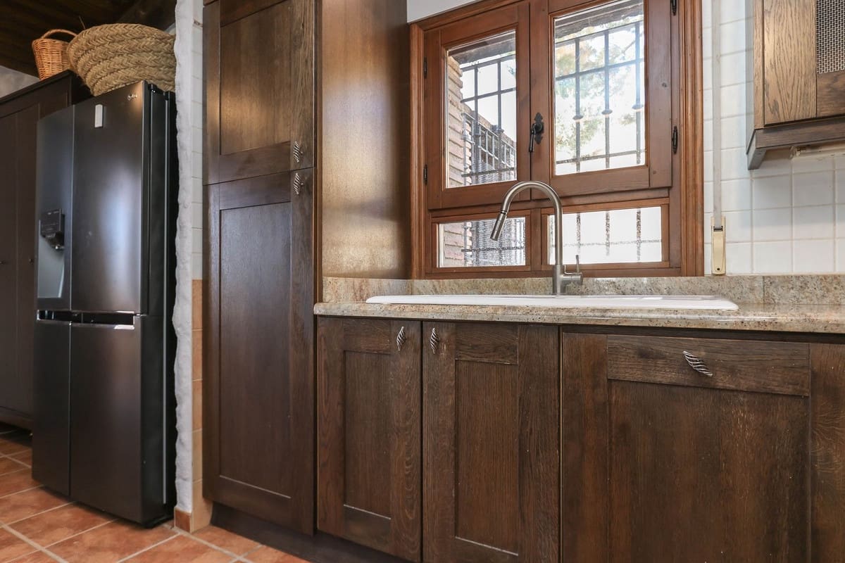 4 soveværelse Villa til salg i Alozaina med garage - € 575.000 (Ref: 8447032)