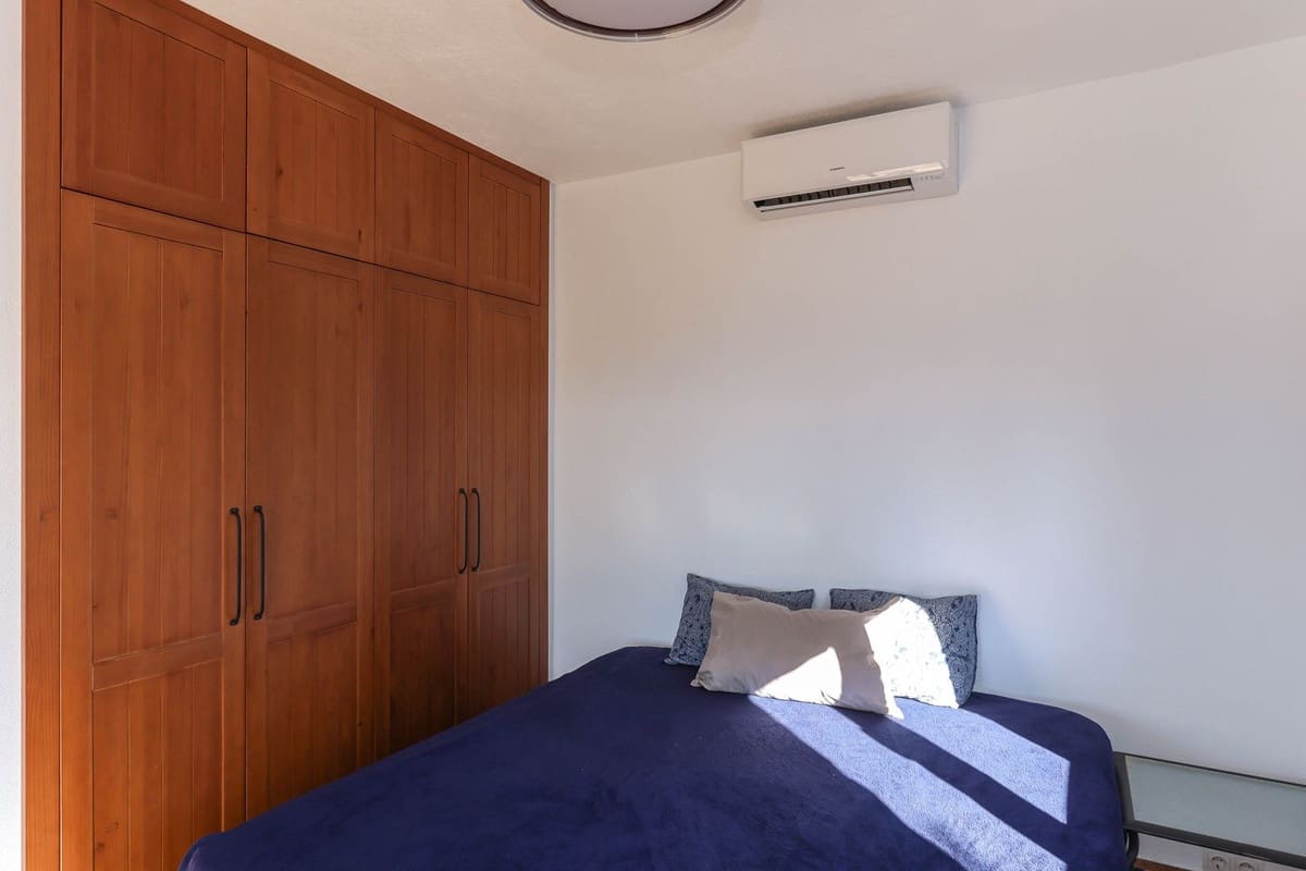 4 bedroom Villa for sale in Alozaina with garage - € 575,000 (Ref: 8447032)