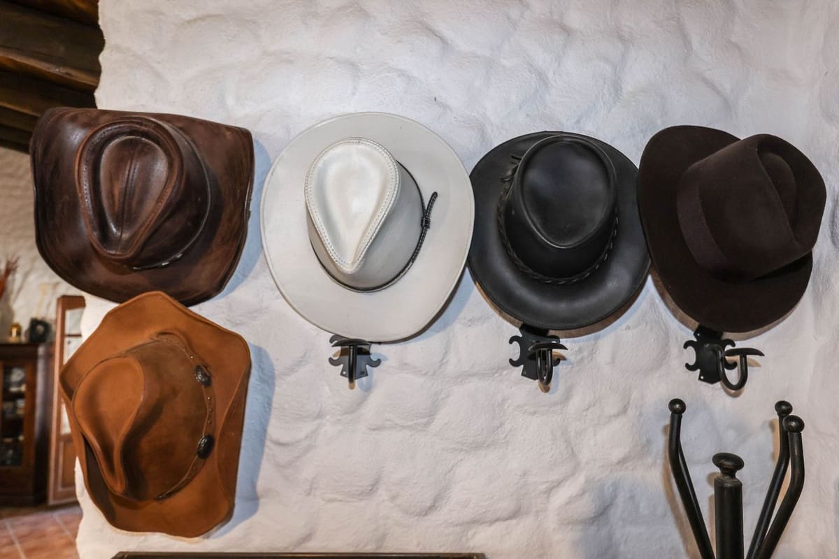 4 bedroom Villa for sale in Alozaina with garage - € 575,000 (Ref: 8447032)