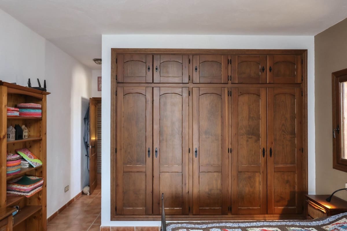 4 soveværelse Villa til salg i Alozaina med garage - € 575.000 (Ref: 8447032)