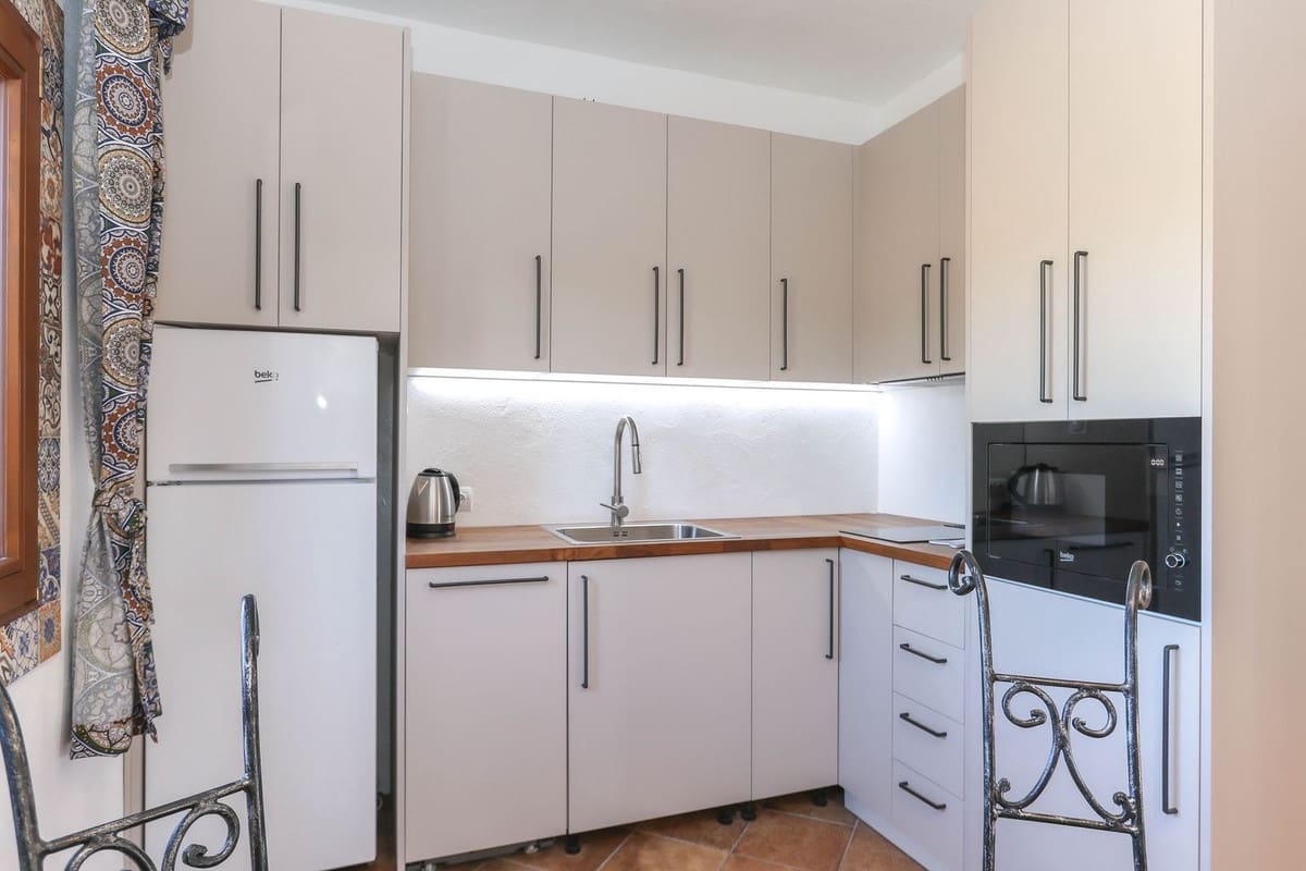 4 soveværelse Villa til salg i Alozaina med garage - € 575.000 (Ref: 8447032)