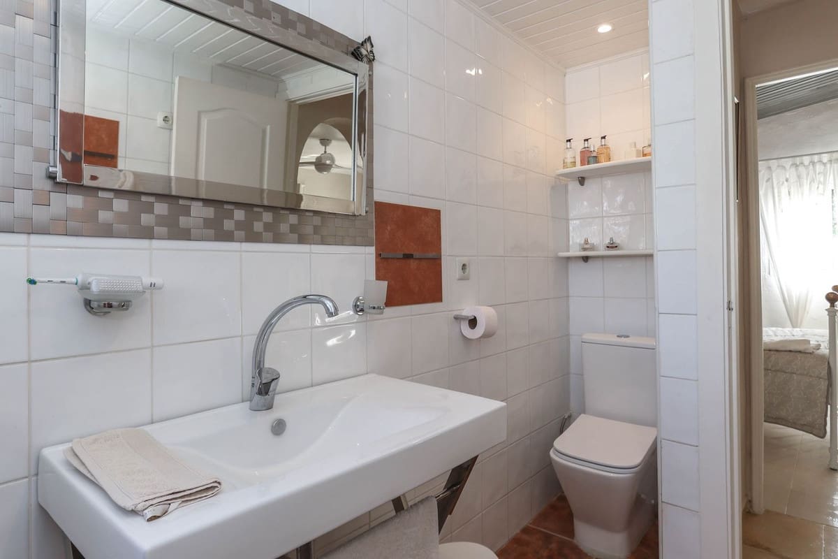 3 soveværelse Villa til salg i Coin med garage - € 249.000 (Ref: 8572734)