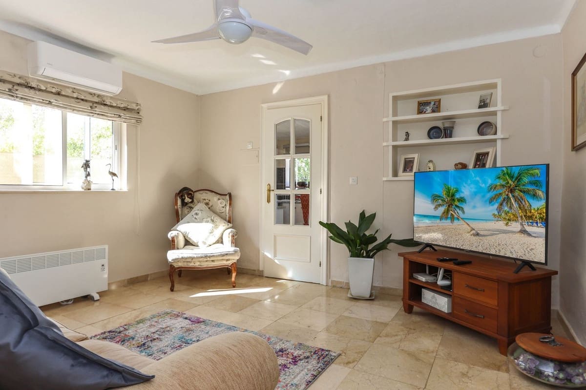 3 soveværelse Villa til salg i Coin med garage - € 249.000 (Ref: 8572734)