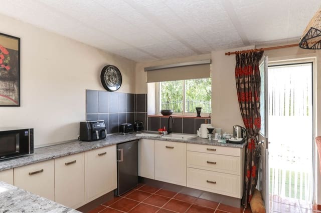 3 sypialnia Willa na sprzedaż w Coín z garażem - 249 000 € (Ref: 8572734)