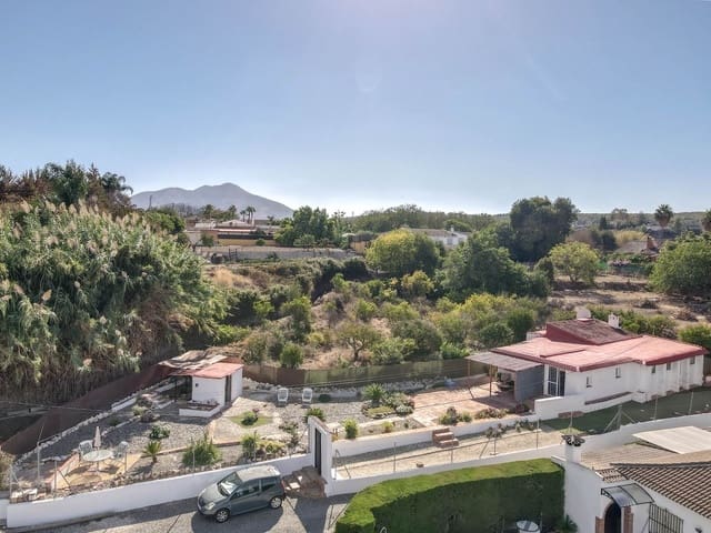 3 sypialnia Willa na sprzedaż w Coín z garażem - 249 000 € (Ref: 8572734)