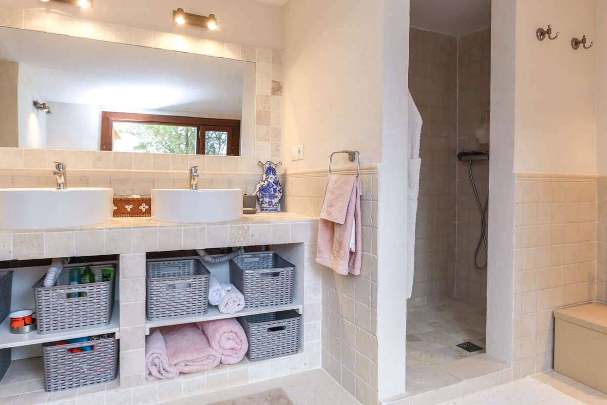 5 soveværelse Villa til salg i Monda med swimmingpool garage - € 899.000 (Ref: 8595659)