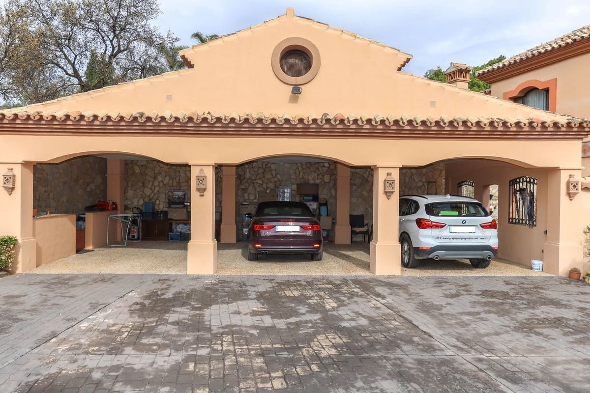 5 soveværelse Villa til salg i Monda med swimmingpool garage - € 899.000 (Ref: 8595659)