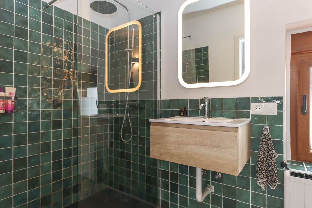 8 quarto Hotel para venda em Alora com piscina garagem - 879 000 € (Ref: 8637350)