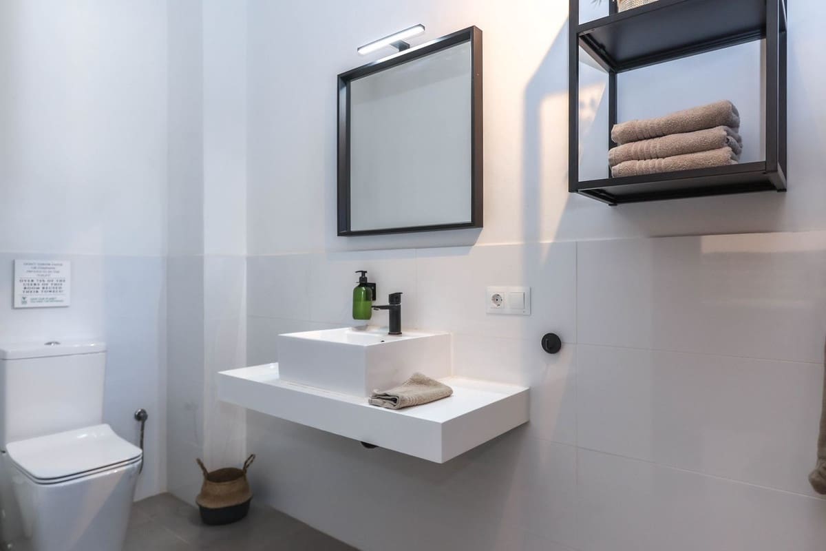 8 quarto Hotel para venda em Alora com piscina garagem - 879 000 € (Ref: 8637350)