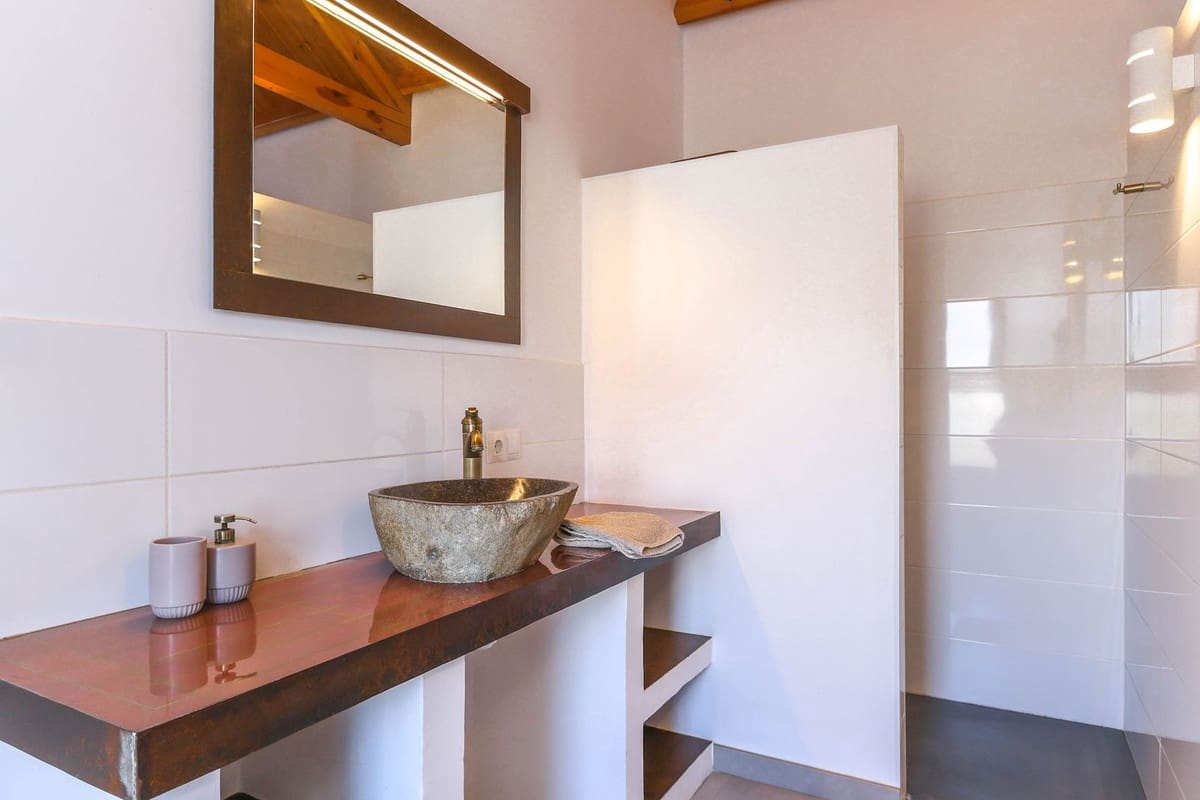 8 quarto Hotel para venda em Alora com piscina garagem - 879 000 € (Ref: 8637350)