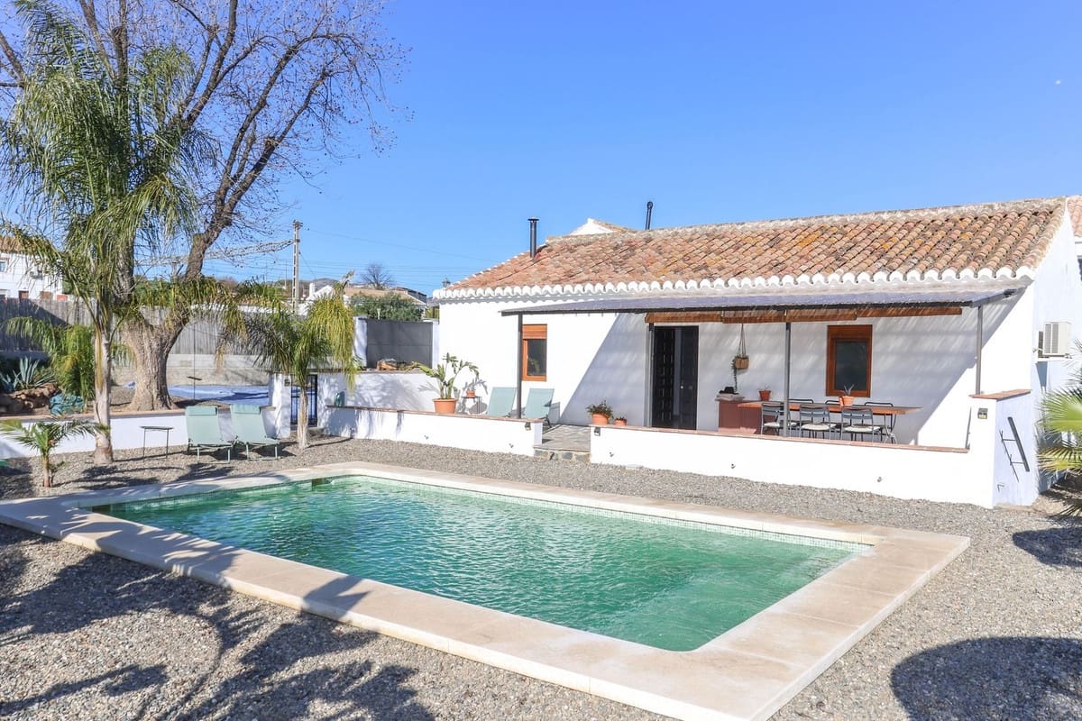 8 quarto Hotel para venda em Alora com piscina garagem - 879 000 € (Ref: 8637350)