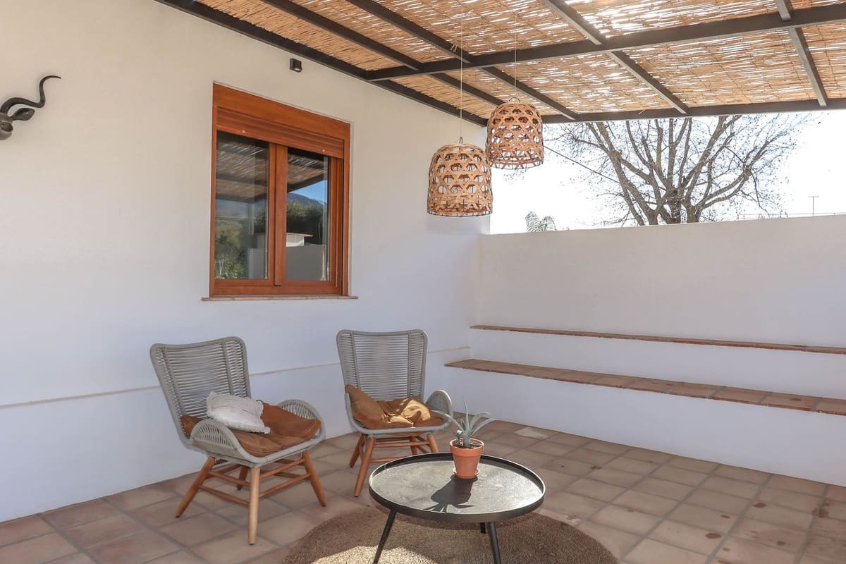 8 quarto Hotel para venda em Alora com piscina garagem - 879 000 € (Ref: 8637350)