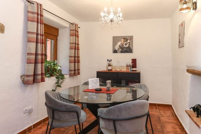 Casa de 3 habitaciones en Alozaina en venta - 199.995 € (Ref: 8671473)