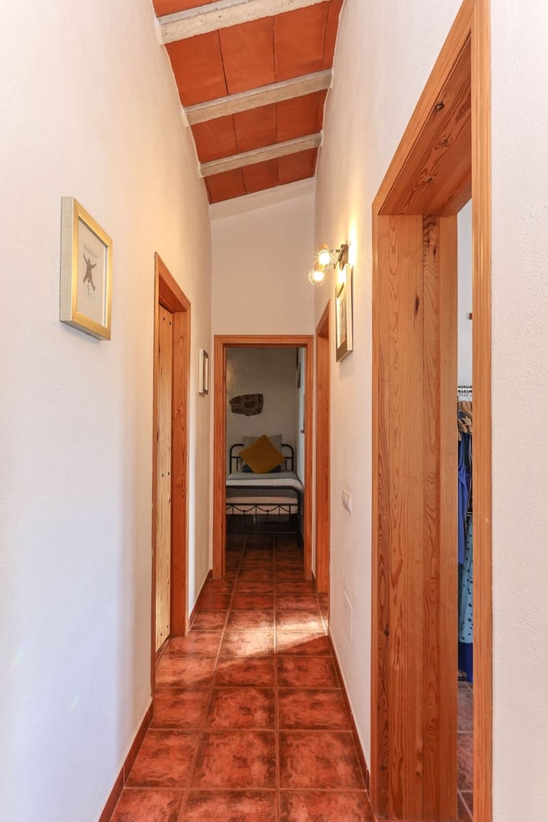 Casa de 3 habitaciones en Alozaina en venta - 199.995 € (Ref: 8671473)