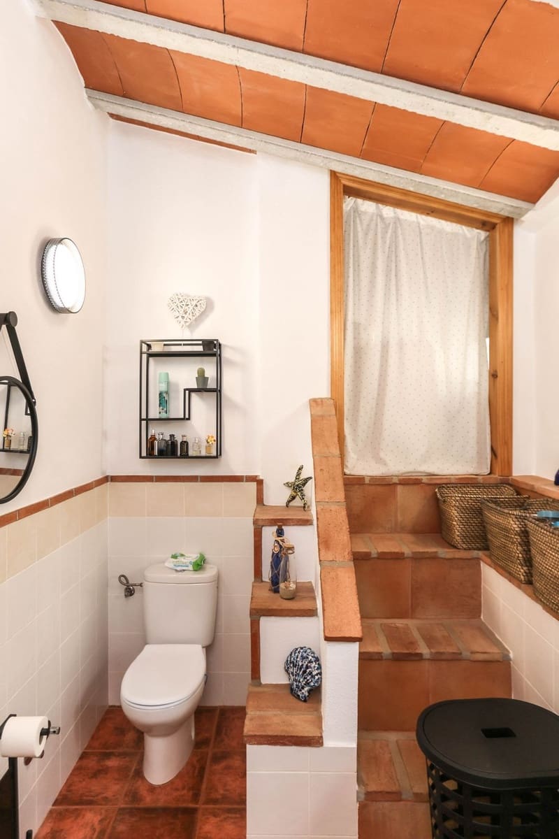 Casa de 3 habitaciones en Alozaina en venta - 199.995 € (Ref: 8671473)