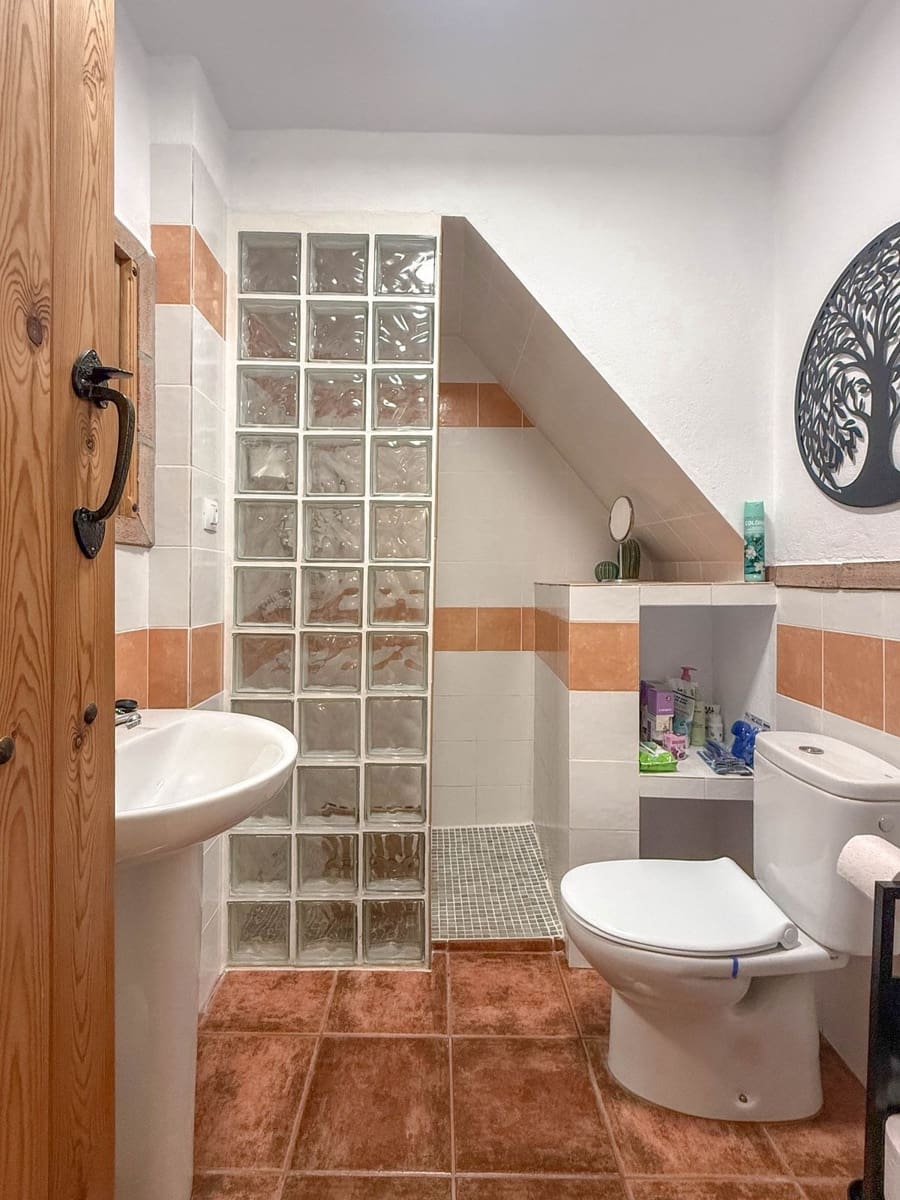 Casa de 3 habitaciones en Alozaina en venta - 199.995 € (Ref: 8671473)