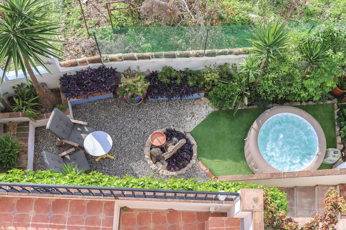 Casa de 3 habitaciones en Alozaina en venta - 199.995 € (Ref: 8671473)