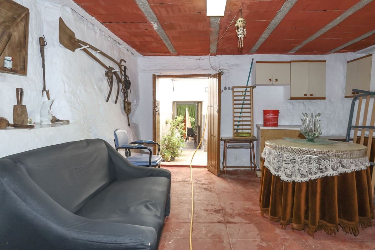 4 soveværelse Byhus til salg i Yunquera - € 120.000 (Ref: 8689911)