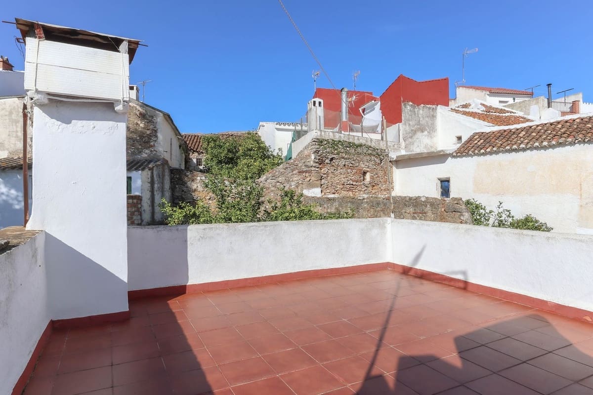 4 soveværelse Byhus til salg i Yunquera - € 120.000 (Ref: 8689911)