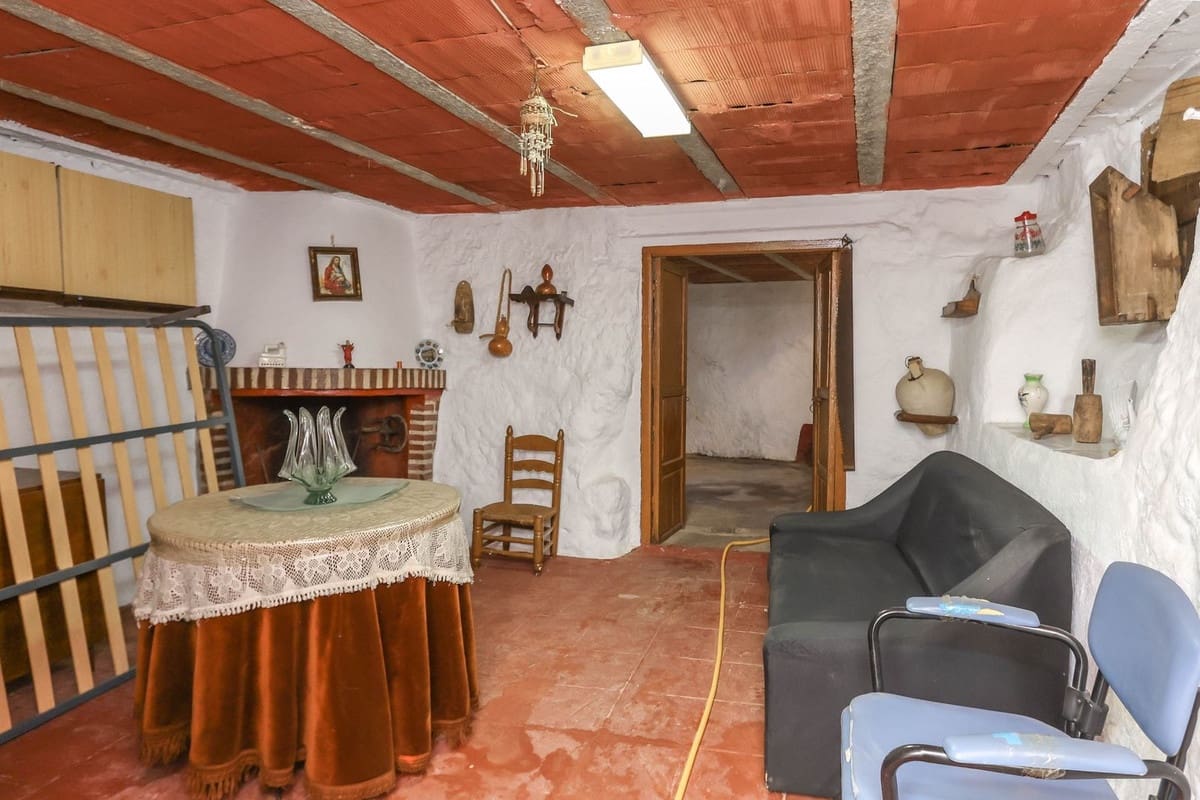 4 soveværelse Byhus til salg i Yunquera - € 120.000 (Ref: 8689911)