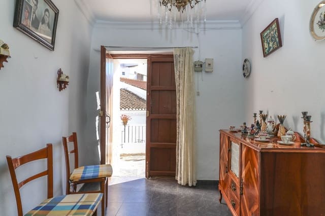 4 sovrum Hus till salu i Yunquera - 120 000 € (Ref: 8689911)