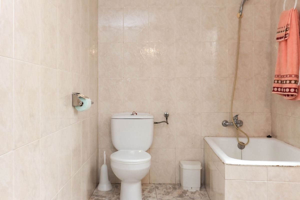 4 soverom Hus til salgs i Yunquera - € 110 000 (Ref: 8689911)