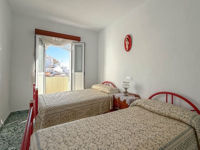 4 Zimmer Haus zu verkaufen in Yunquera - 110.000 € (Ref: 8689911)