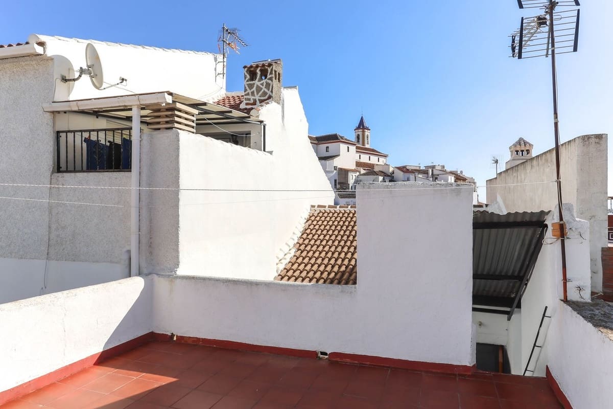 4 soverom Hus til salgs i Yunquera - € 110 000 (Ref: 8689911)