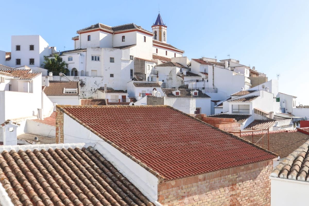 4 soverom Hus til salgs i Yunquera - € 110 000 (Ref: 8689911)