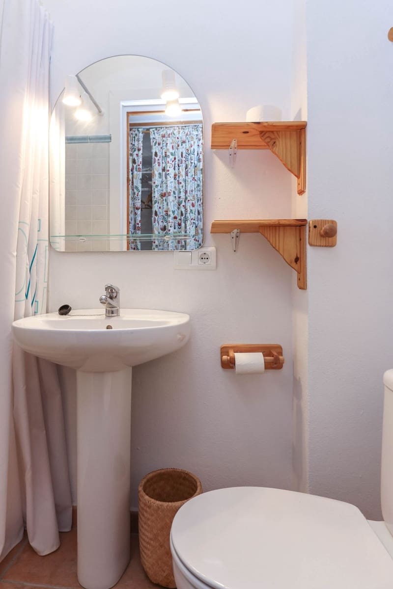 6 slaapkamer Hotel te koop in Tolox - € 275.000 (Ref: 8744256)