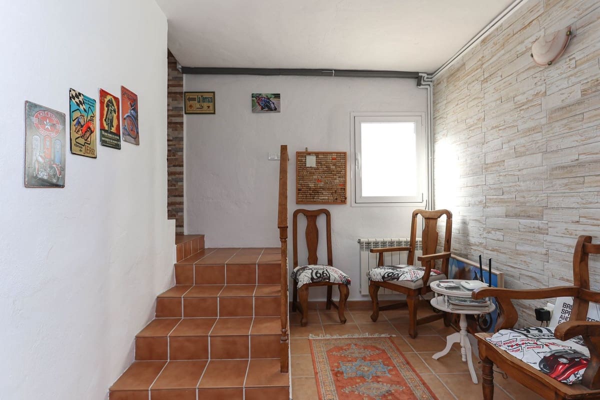 6 slaapkamer Hotel te koop in Tolox - € 275.000 (Ref: 8744256)