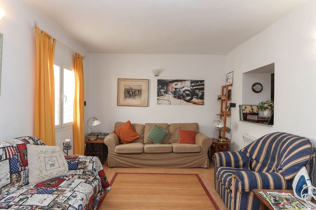 6 slaapkamer Hotel te koop in Tolox - € 260.000 (Ref: 8744256)