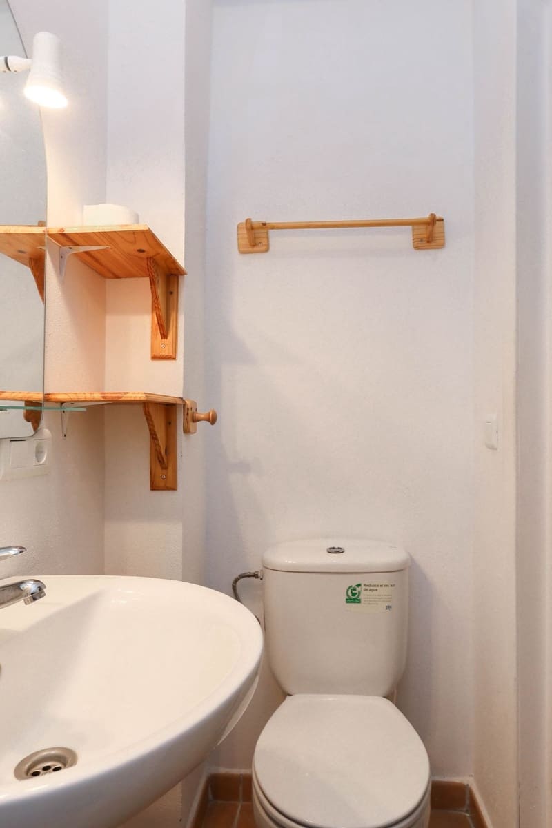 6 slaapkamer Hotel te koop in Tolox - € 260.000 (Ref: 8744256)