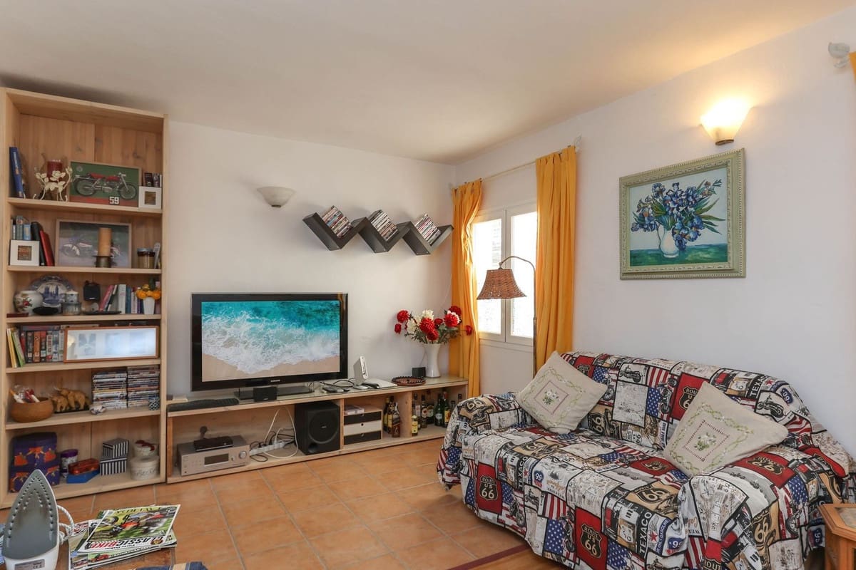 6 slaapkamer Hotel te koop in Tolox - € 260.000 (Ref: 8744256)