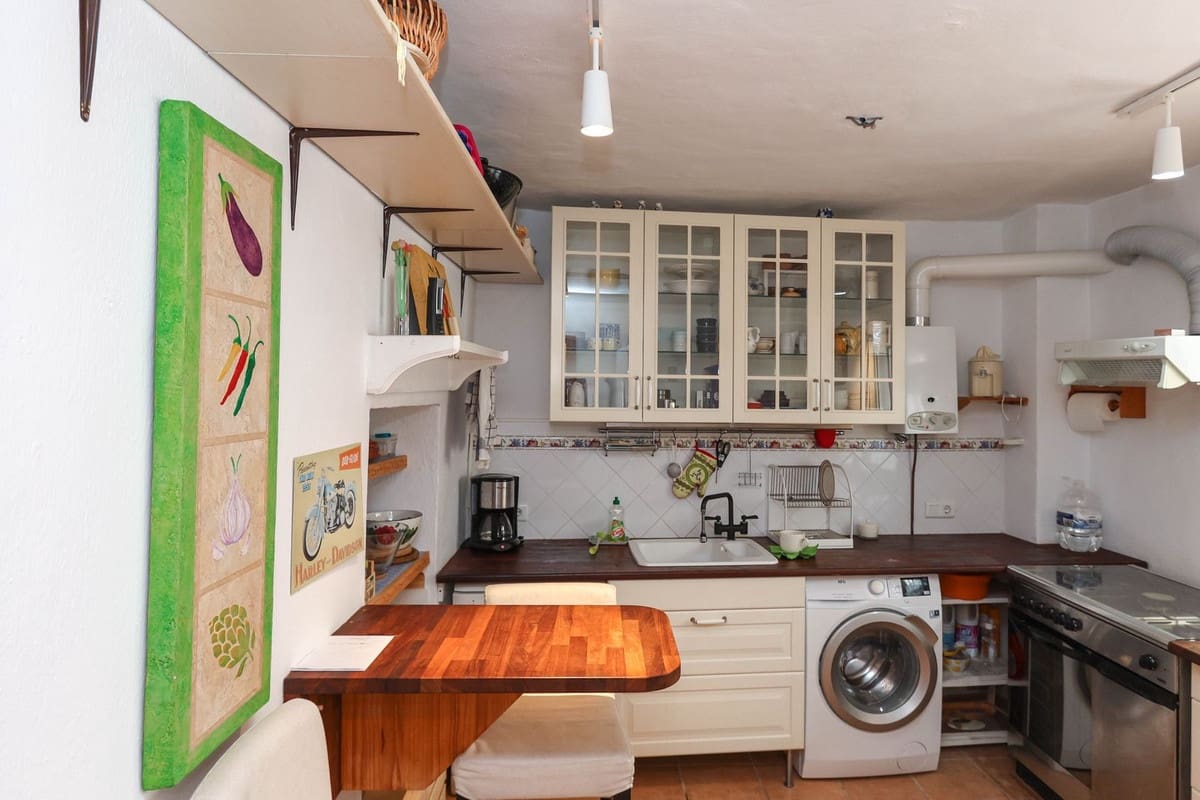 6 quarto Hotel para venda em Tolox - 260 000 € (Ref: 8744256)