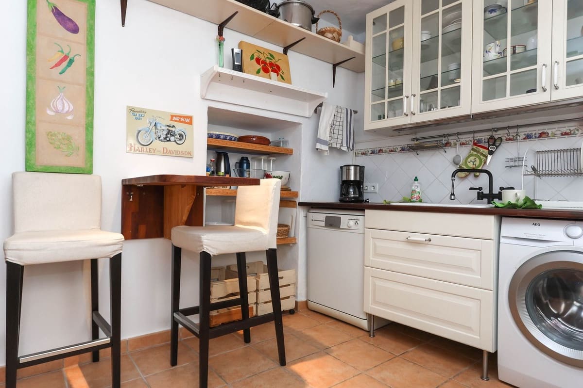 6 quarto Hotel para venda em Tolox - 260 000 € (Ref: 8744256)