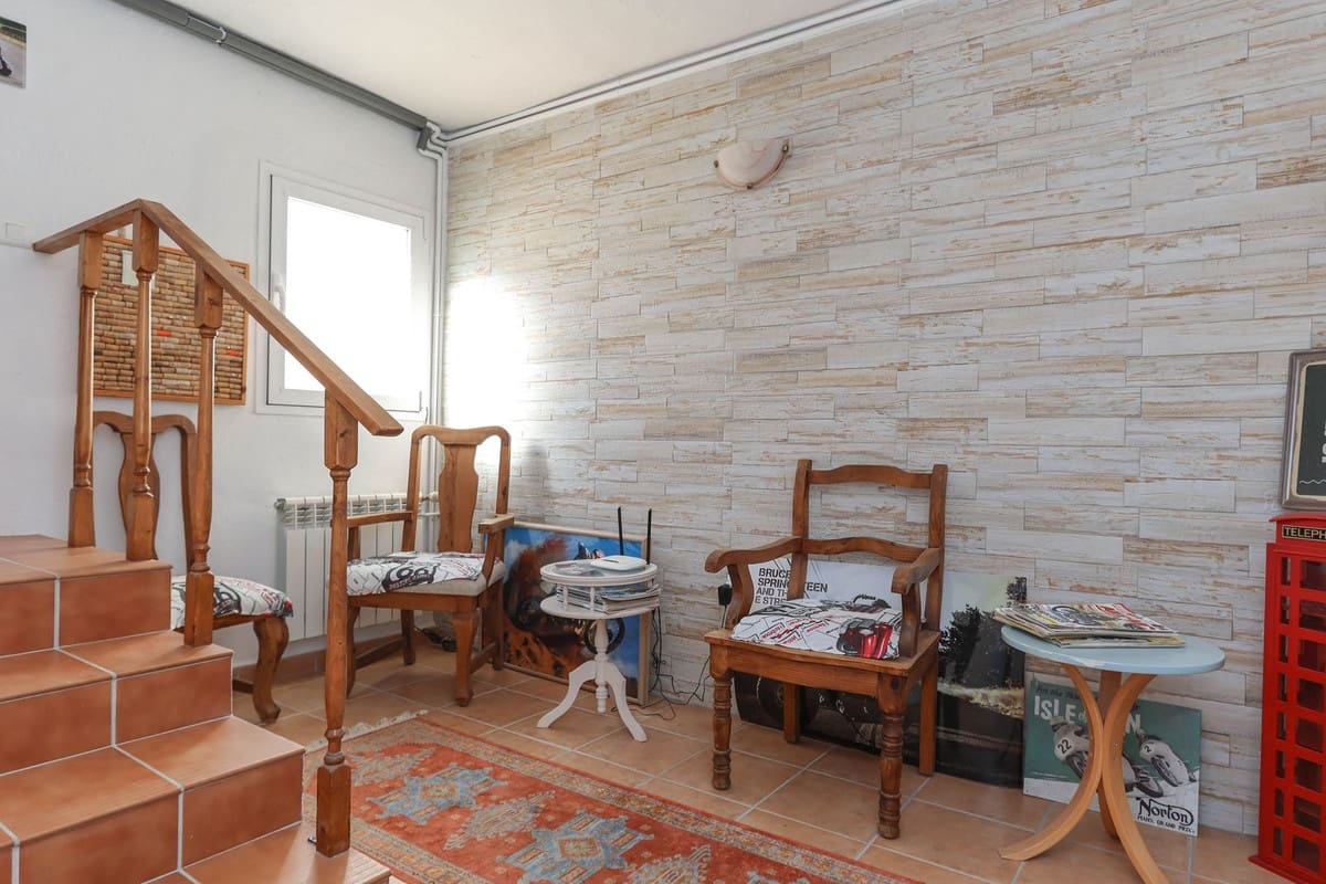 6 quarto Hotel para venda em Tolox - 260 000 € (Ref: 8744256)