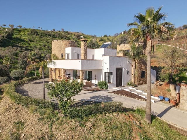 3 camera da letto Villa in vendita in Monda con piscina garage - 795.000 € (Rif: 8785731)