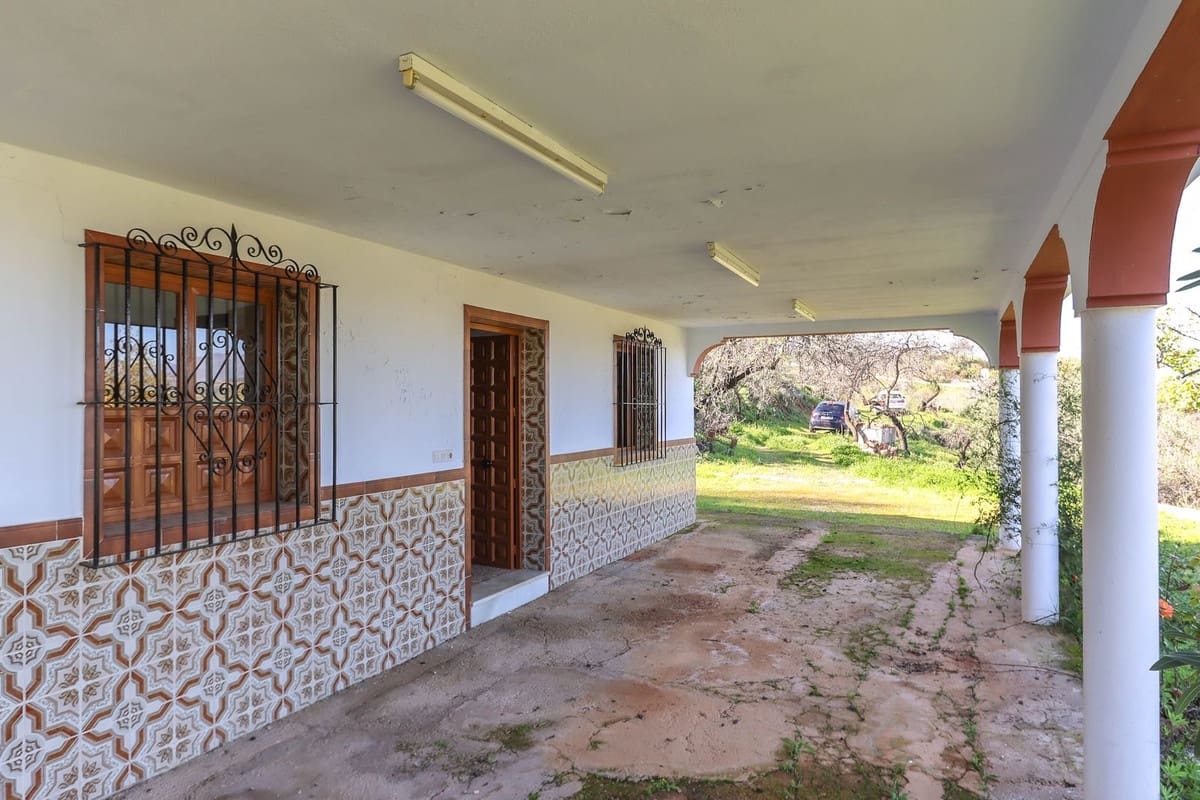 2 soveværelse Finca/Landehus til salg i Guaro med swimmingpool garage - € 330.000 (Ref: 8787296)