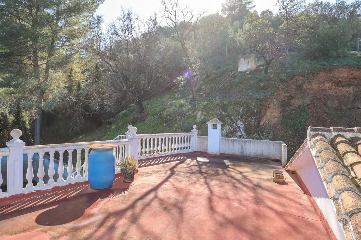 2 soverom Finca/Herregård til salgs i Guaro med svømmebasseng garasje - € 330 000 (Ref: 8787296)