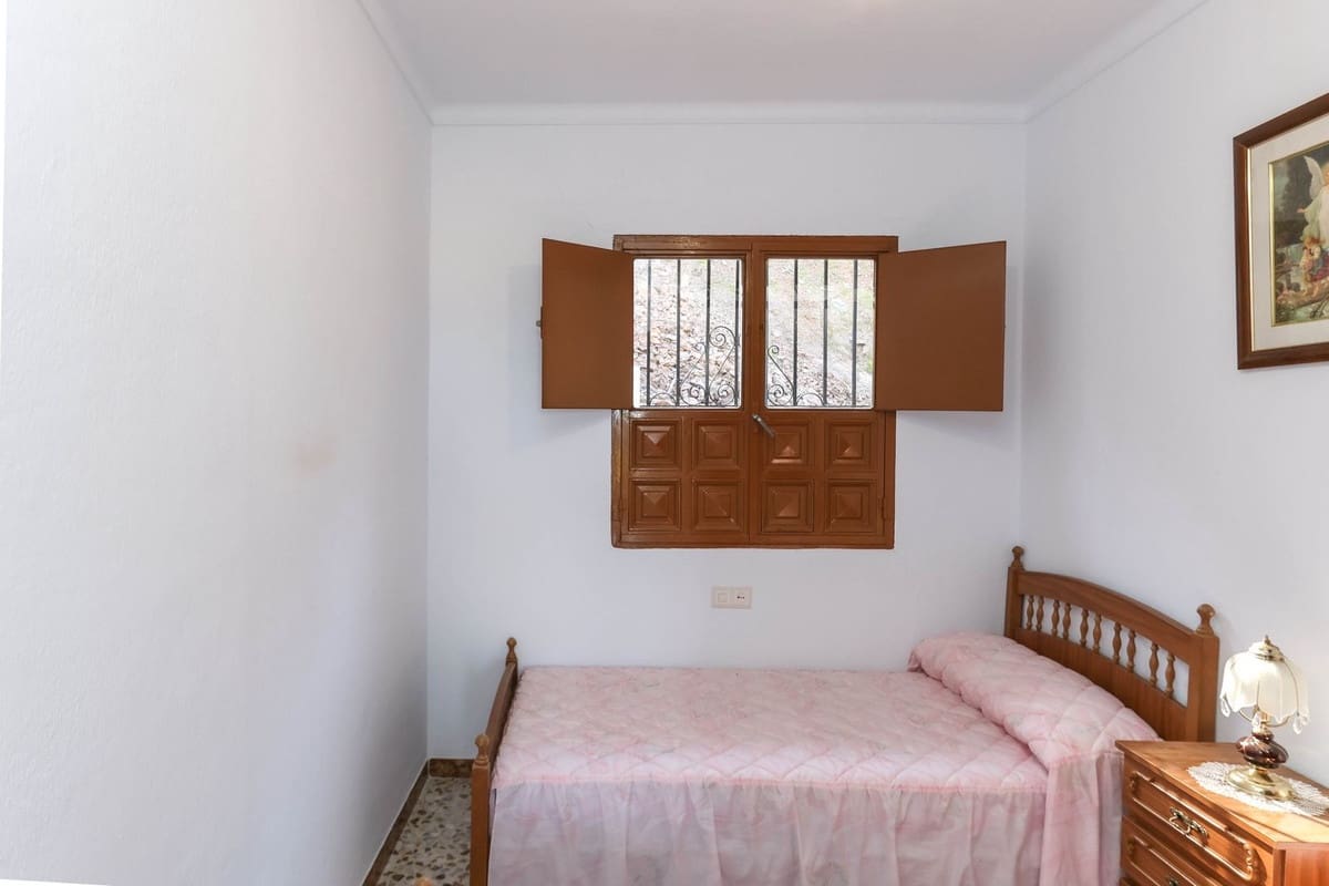 2 slaapkamer Finca/Landhuis te koop in Guaro met zwembad garage - € 330.000 (Ref: 8787296)