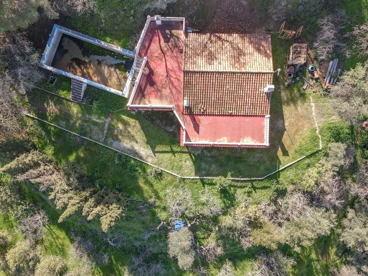 2 slaapkamer Finca/Landhuis te koop in Guaro met zwembad garage - € 330.000 (Ref: 8787296)