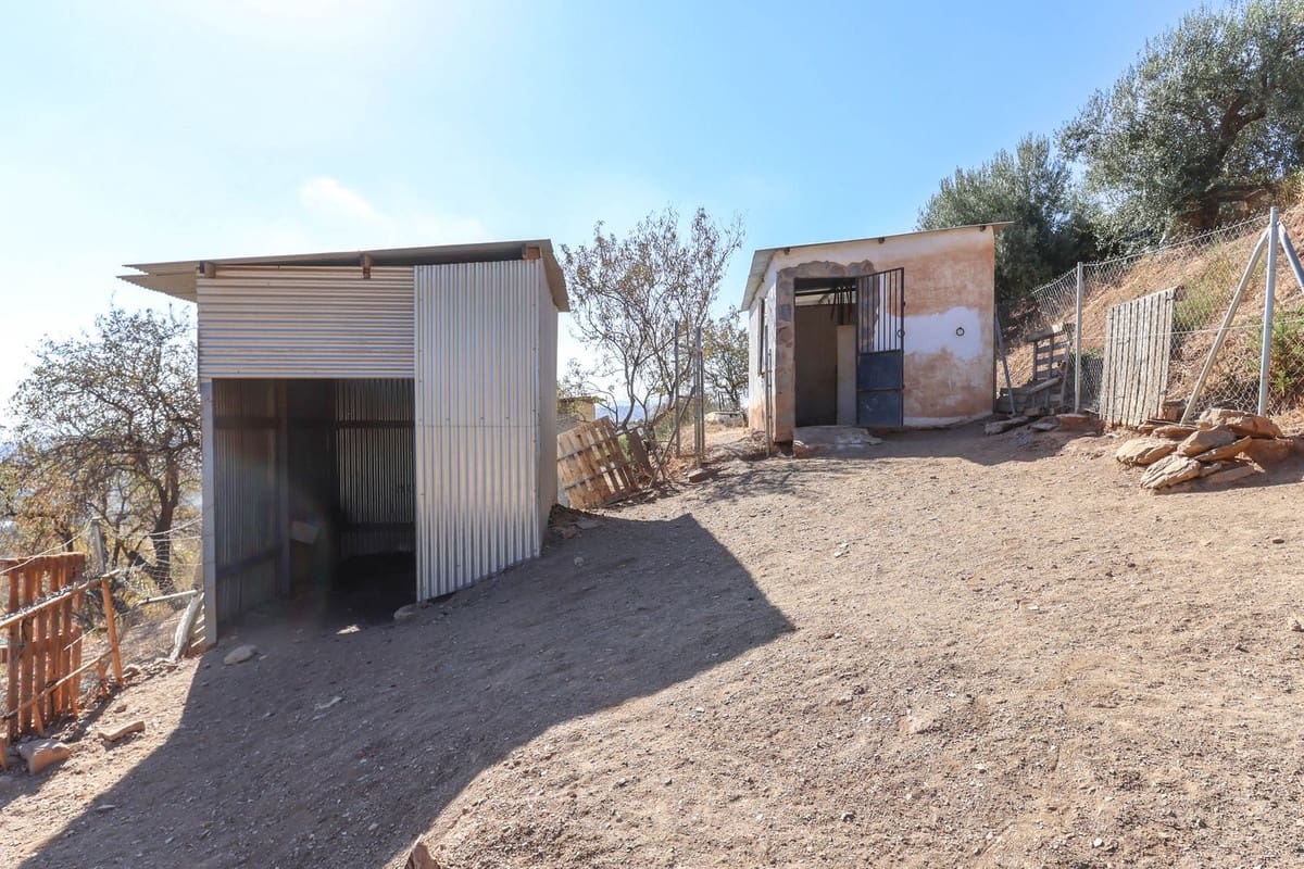 3 bedroom Villa for sale in Guaro with garage - € 525,000 (Ref: 8790234)