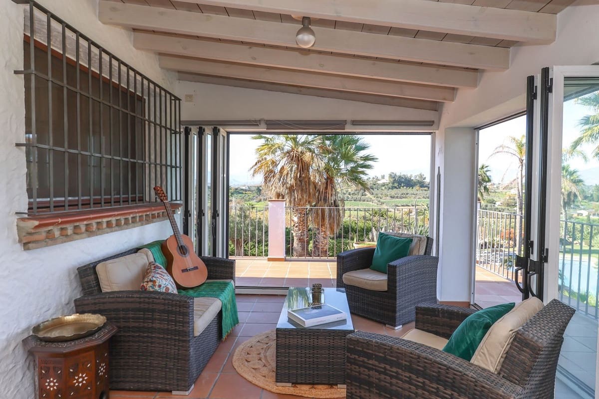 6 sypialnia Willa na sprzedaż w Alhaurin el Grande z basenem garażem - 1 445 000 € (Ref: 8790235)