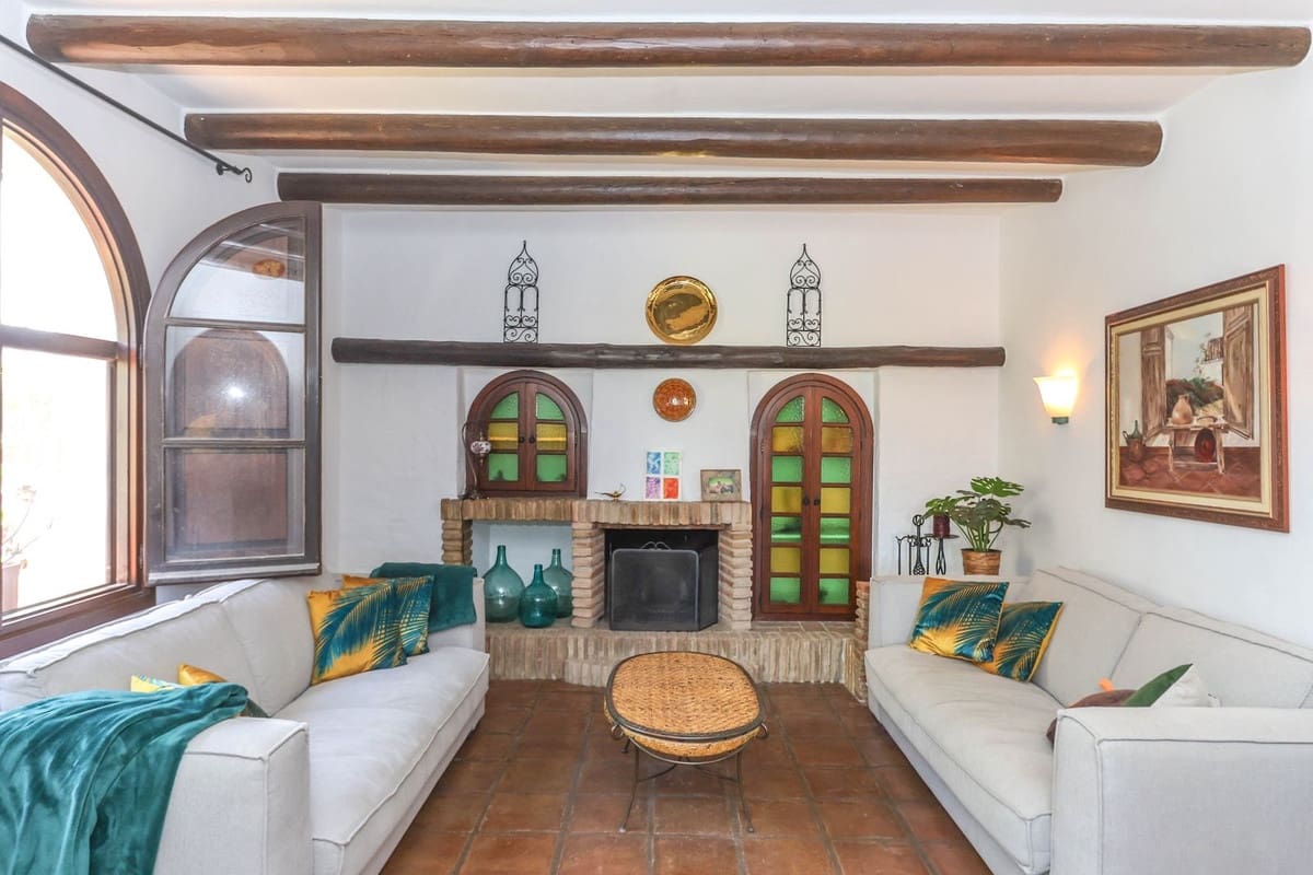 6 sypialnia Willa na sprzedaż w Alhaurin el Grande z basenem garażem - 1 445 000 € (Ref: 8790235)