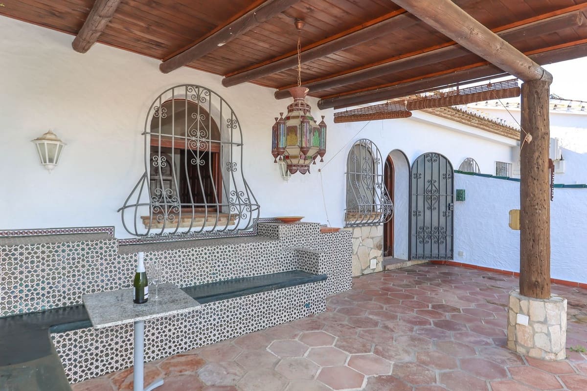 6 sypialnia Willa na sprzedaż w Alhaurin el Grande z basenem garażem - 1 445 000 € (Ref: 8790235)