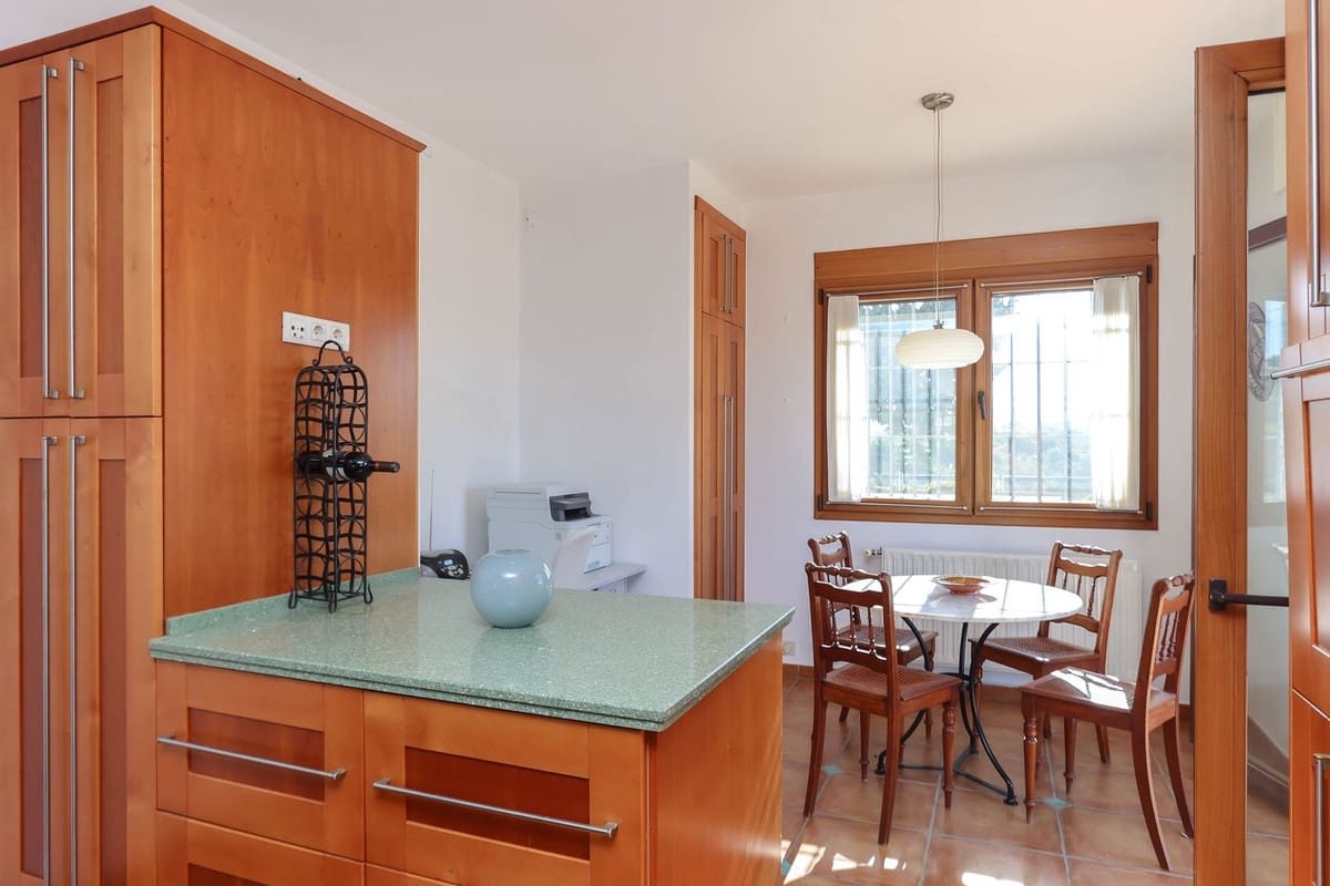 6 sypialnia Willa na sprzedaż w Alhaurin el Grande z basenem garażem - 1 445 000 € (Ref: 8790235)